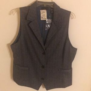 Polyblend vest never been worn grey, blue & black